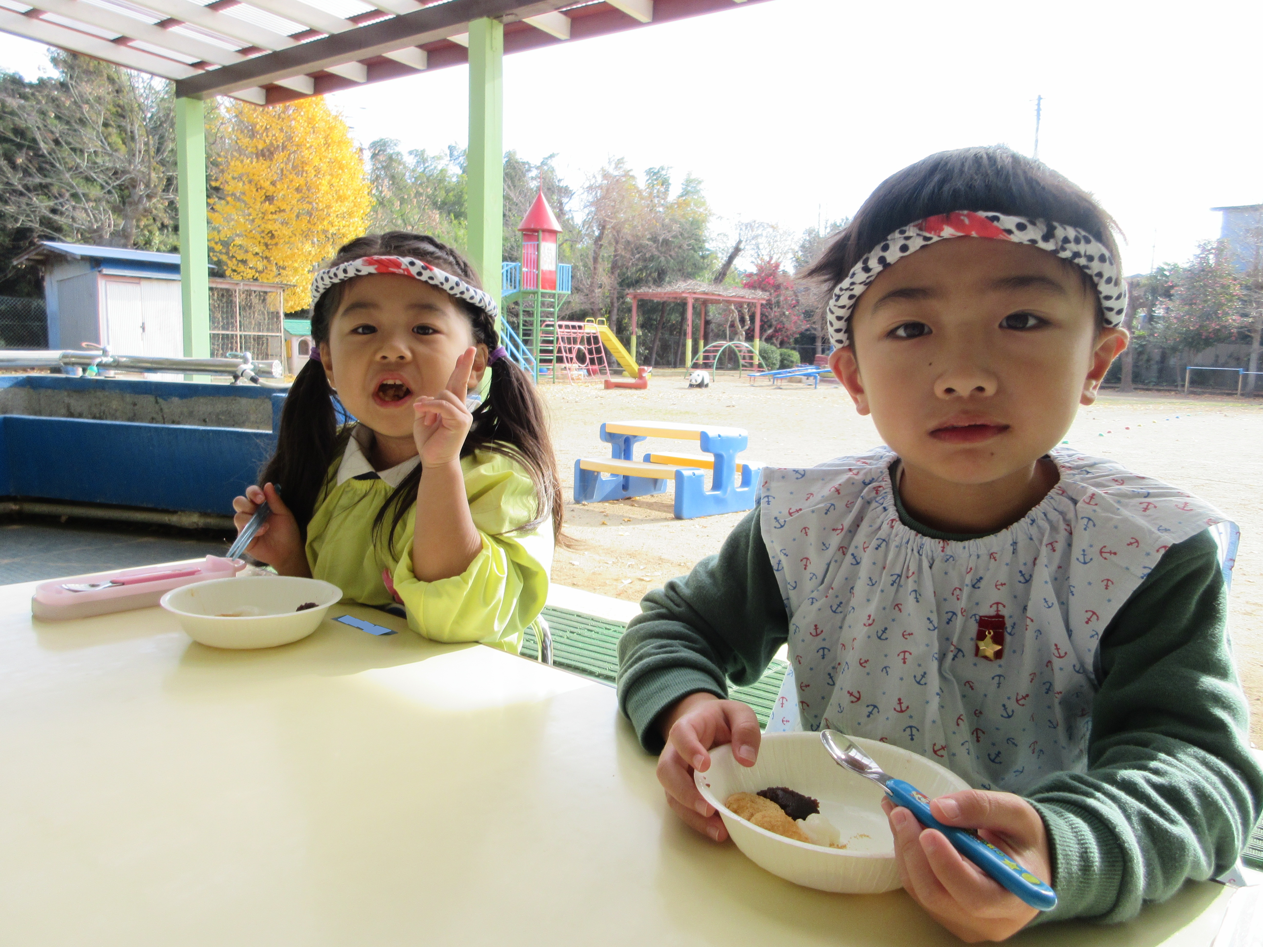 お餅試食・年長児
