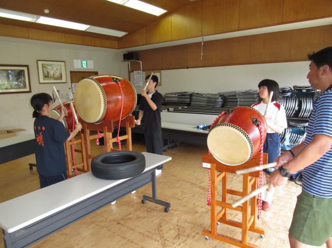 太鼓練習の様子