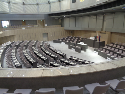 都議会議事堂
