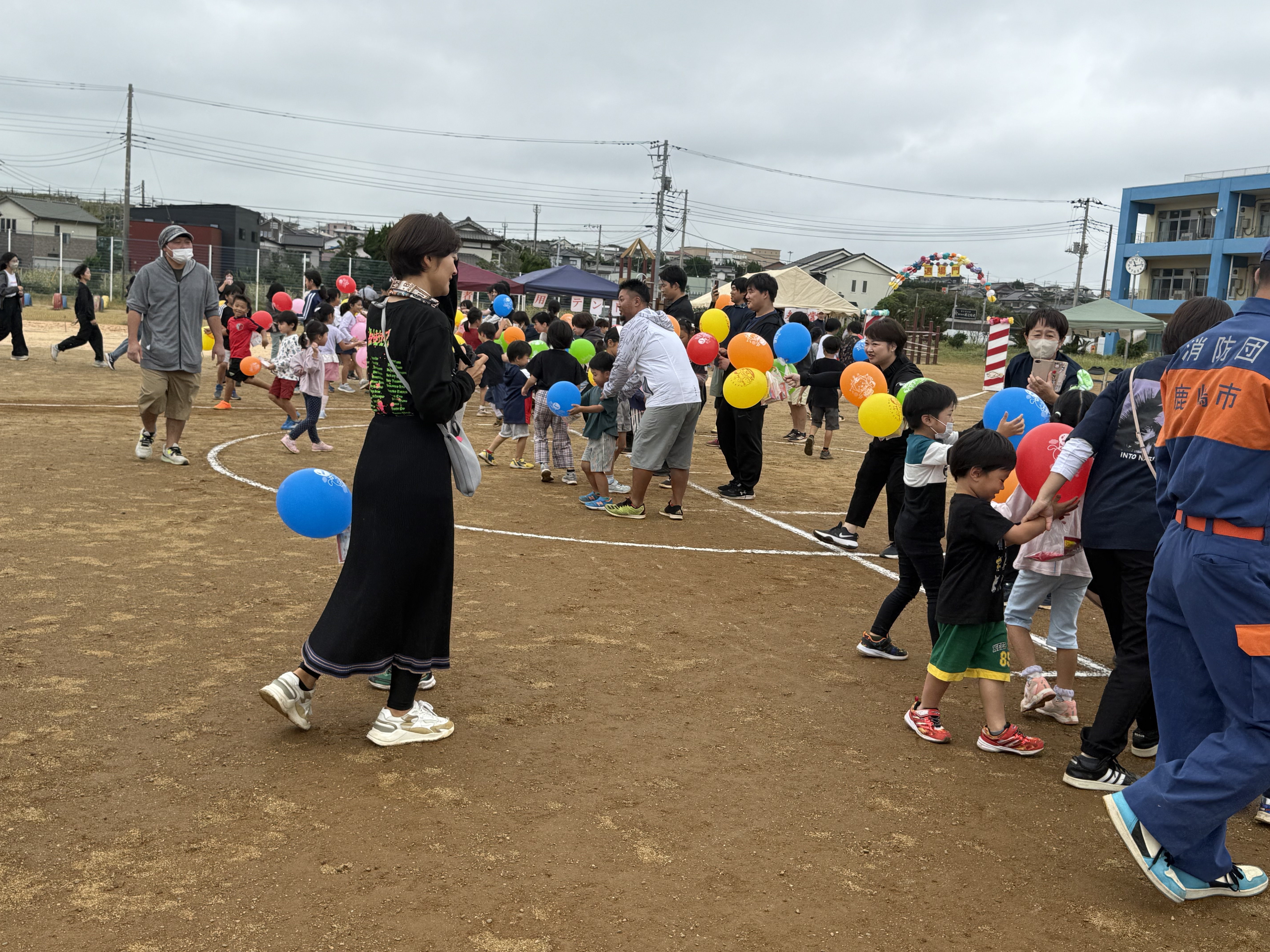 風船ひろい