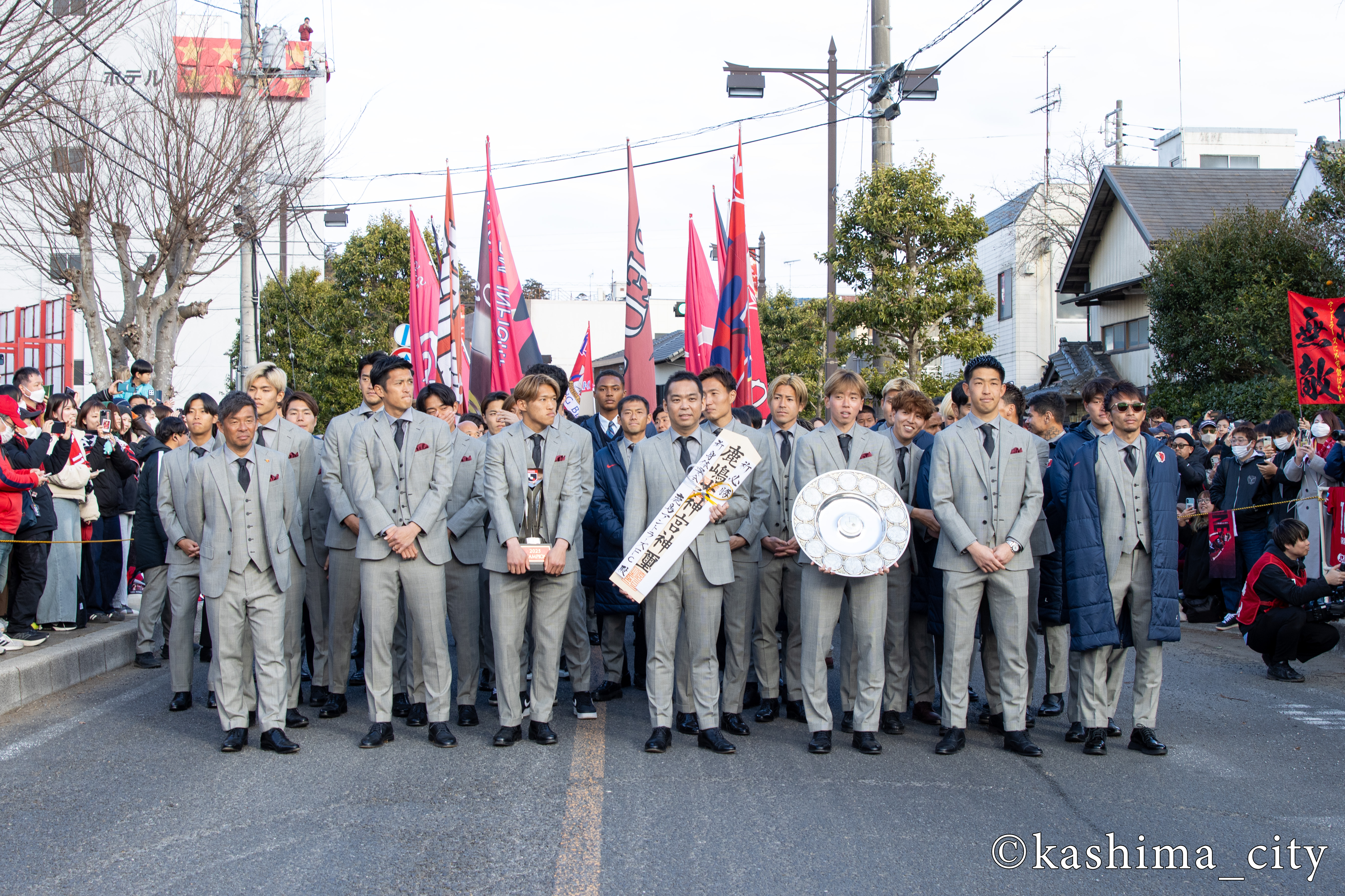 優勝パレードの様子(集合写真)