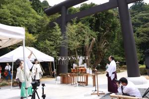御手洗　鳥居