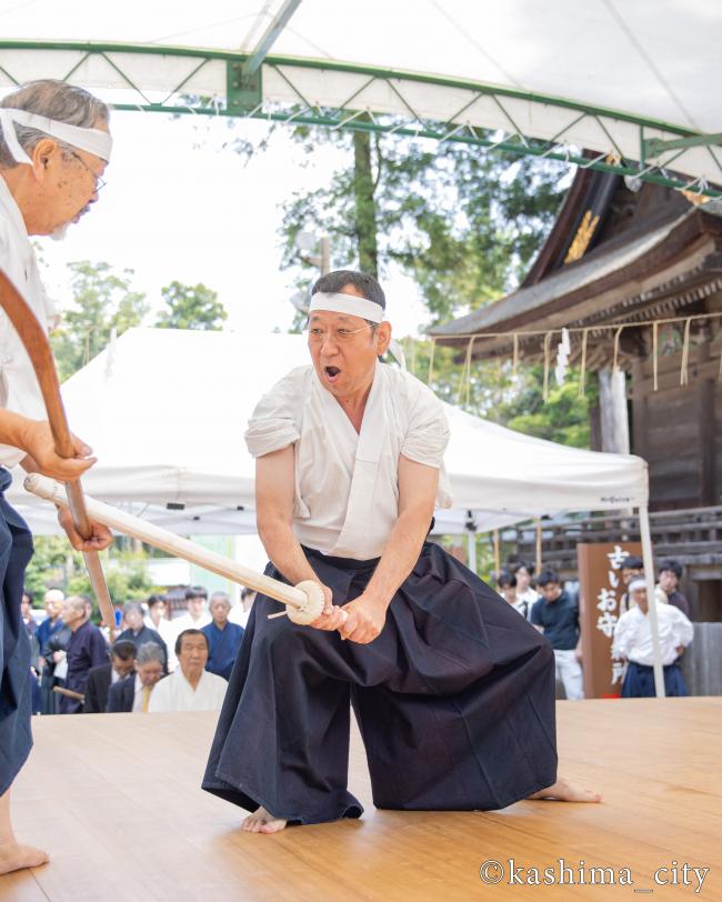 渾身の演武を披露